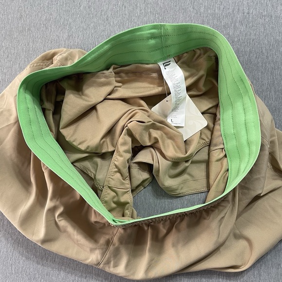 Fabletics The Breath Run Shorts Khaki Athleisure Sport Workout Running Large NWT - Picture 6 of 8
